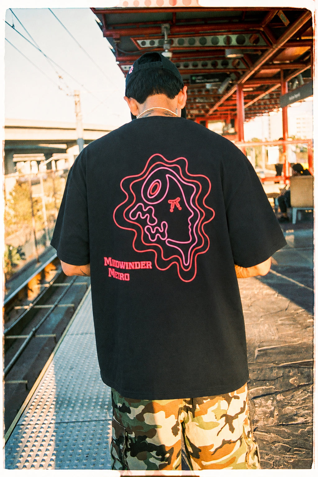 Cuco Mindwinder Metro Graphic T-Shirt - Black